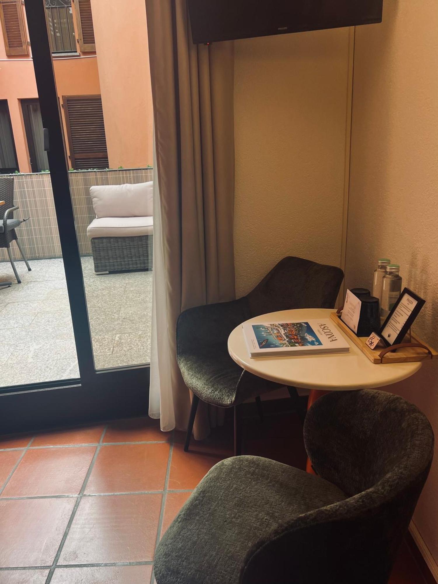 Piazza & Restaurants 2*